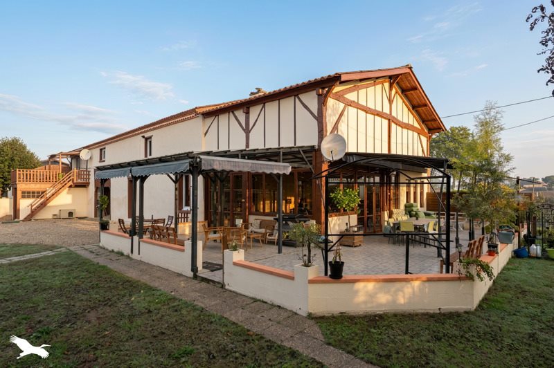 Vente Maison Saint-Pardoux-du-Breuil - 9 pièces -260 m² - (47200)
