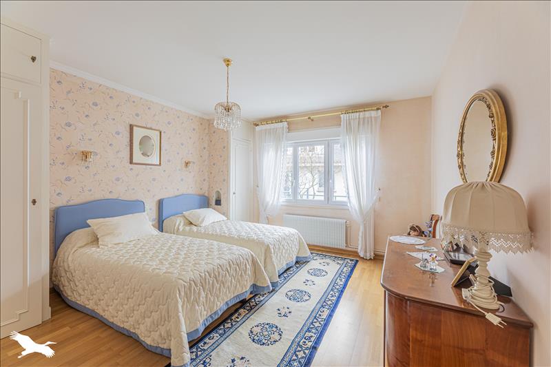 Vente Appartement TOURS - 6 pièces -160 m² - (37000)