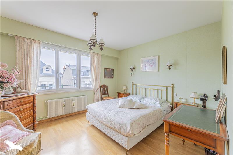 Vente Appartement TOURS - 6 pièces -160 m² - (37000)
