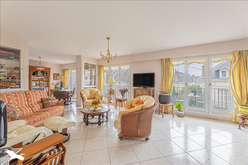 Vente Appartement TOURS - 6 pièces -160 m² - (37000)