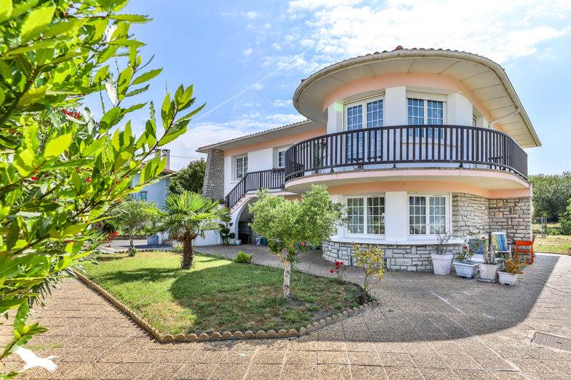 Vente Maison BOUCAU - 7 pièces -216 m² - (64340)