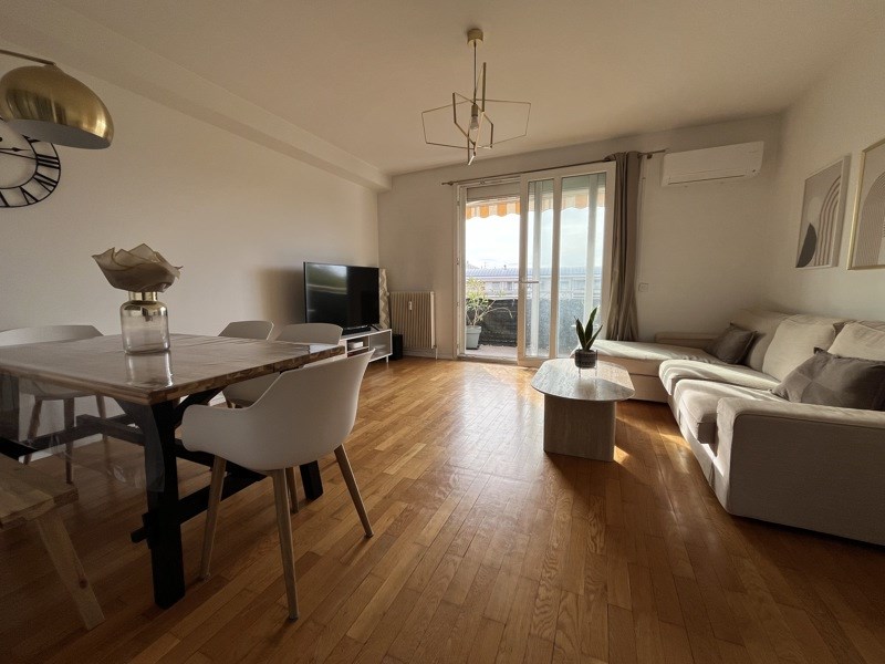 Appartement 3 pièces 77 m² · à Saint-Priest · 77 m² · 197 000 €