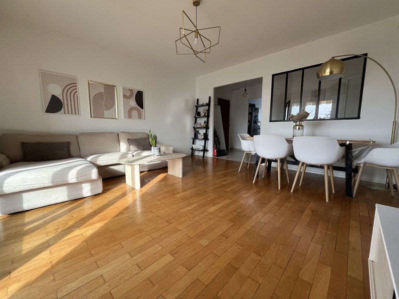Vente Appartement Saint-Priest - 3 pièces -77 m² - (69800)