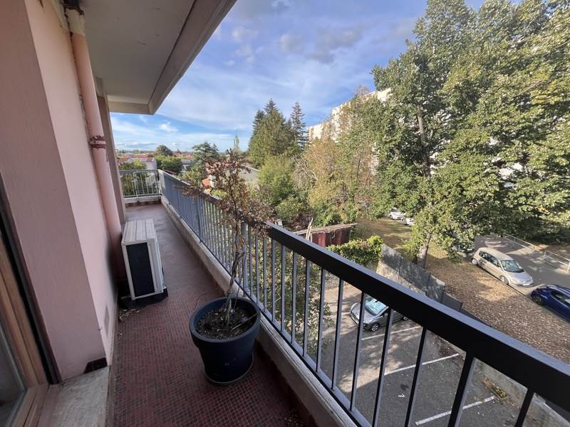 Vente Appartement Saint-Priest - 5 pièces -124 m² - (69800)