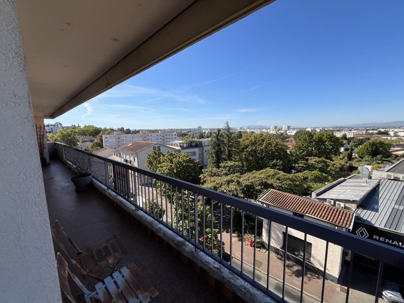 Vente Appartement Saint-Priest - 5 pièces -124 m² - (69800)