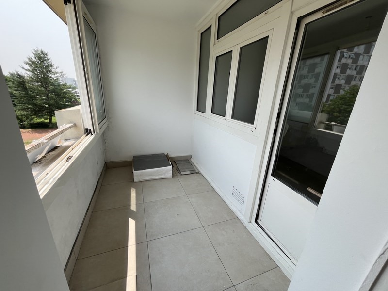 Vente Appartement ST PRIEST - 5 pièces -93 m² - (69800)