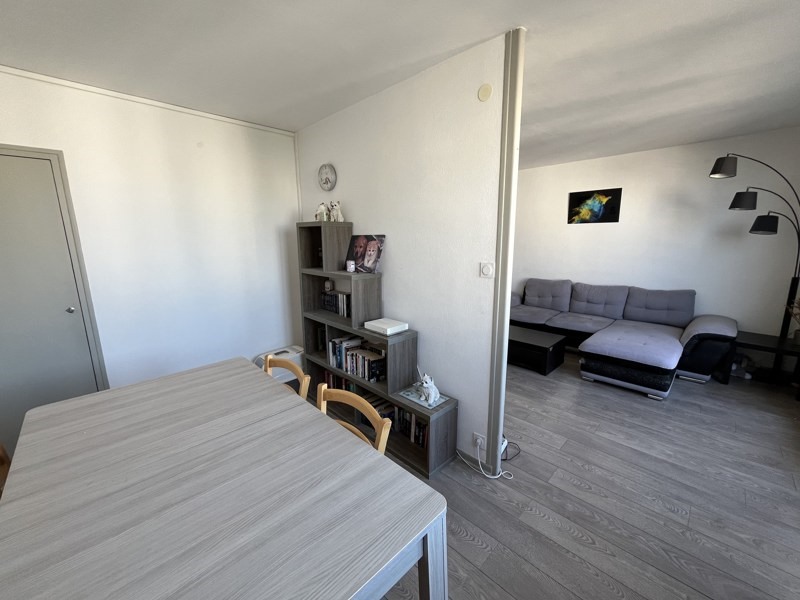 Vente Appartement ST PRIEST - 4 pièces -65 m² - (69800)