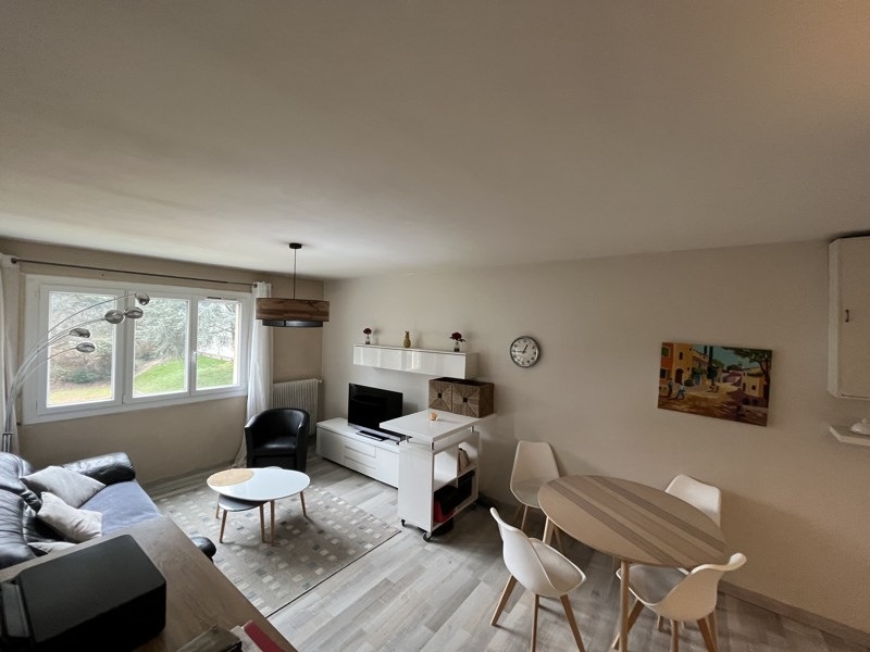 Vente Appartement ST PRIEST - 3 pièces -60 m² - (69800)