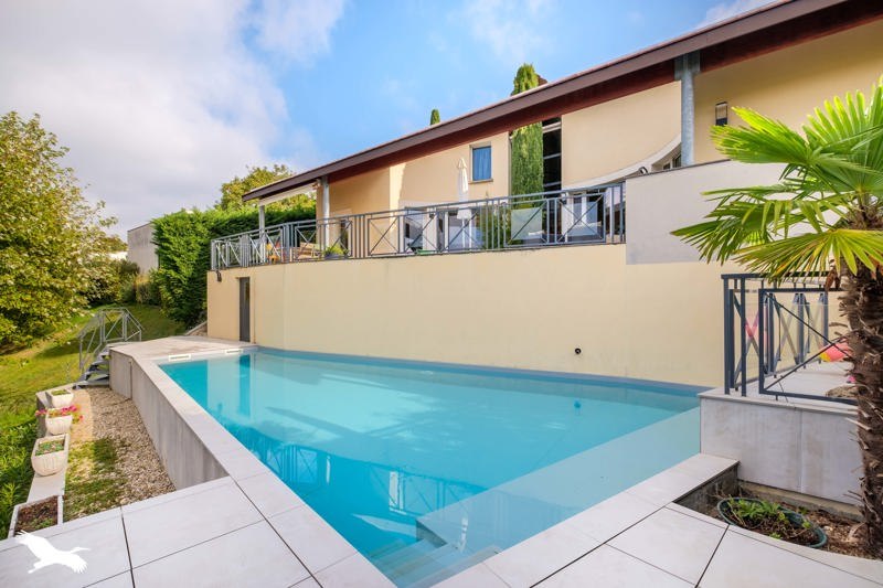 Vente Maison ST PRIEST - 4 pièces -197 m² - (69800)