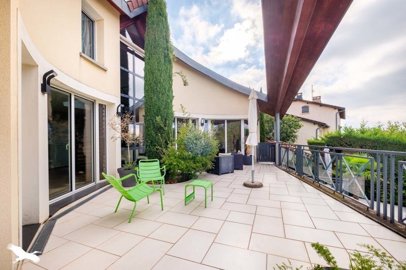 Vente Maison ST PRIEST - 4 pièces -197 m² - (69800)