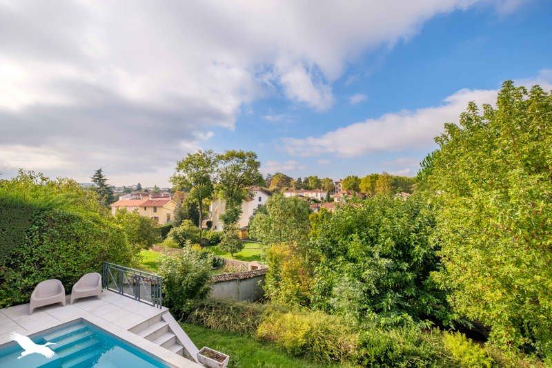 Vente Maison ST PRIEST - 4 pièces -197 m² - (69800)