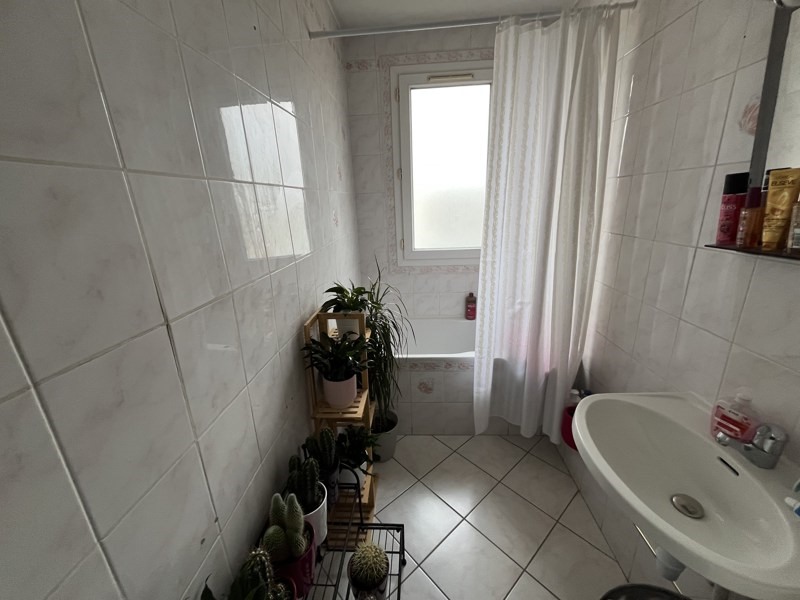 Vente Appartement ST PRIEST - 4 pièces -74 m² - (69800)