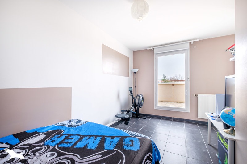 Vente Appartement ST PRIEST - 4 pièces -93 m² - (69800)