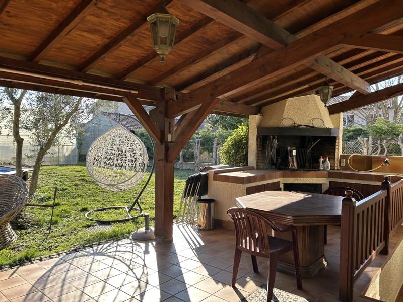 Vente Maison ST PRIEST - 6 pièces -190 m² - (69800)