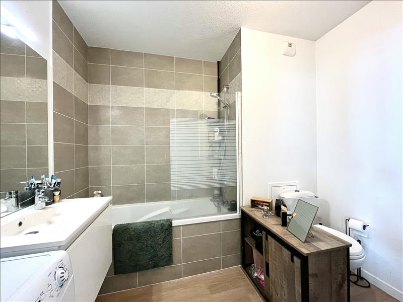 Vente Appartement BORDEAUX - 2 pièces -48 m² - (33300)