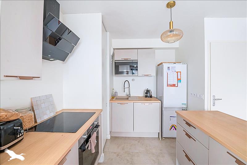 Vente Appartement BORDEAUX - 3 pièces -65 m² - (33300)