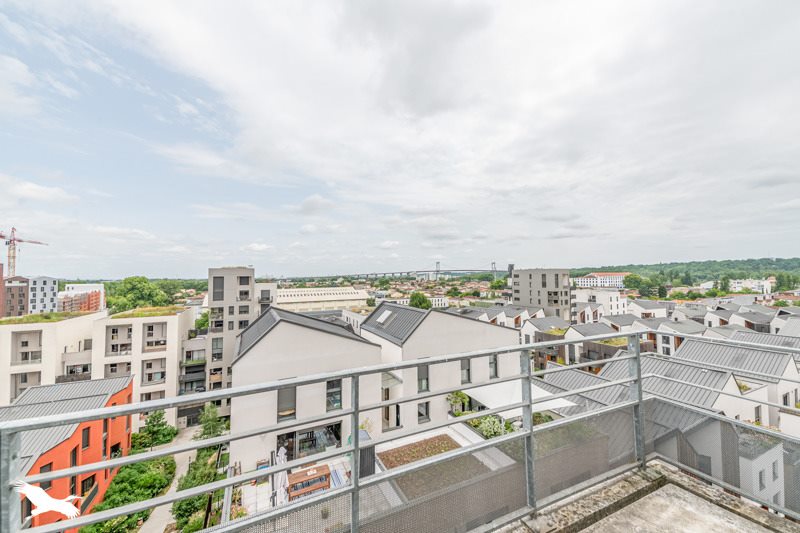 Vente Appartement BORDEAUX - 3 pièces -64 m² - (33300)