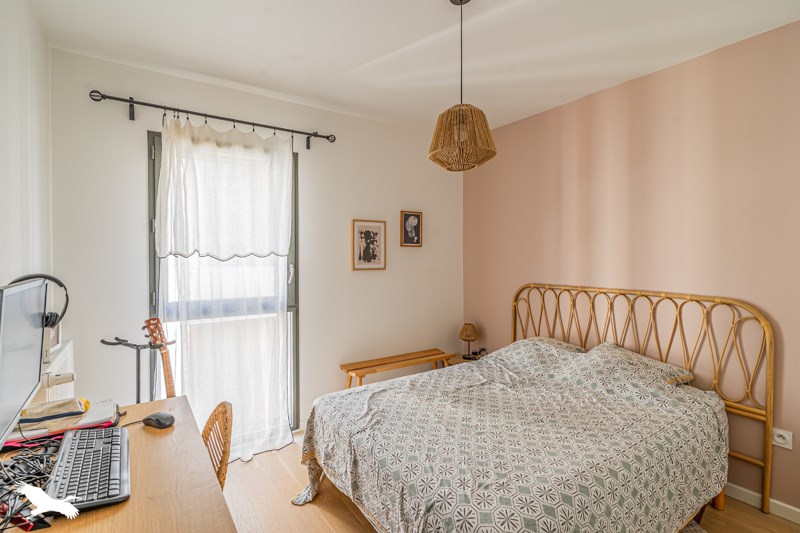 Vente Appartement Bordeaux - 4 pièces -85 m² - (33300)
