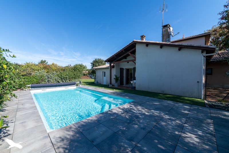 Vente Maison VERDUN SUR GARONNE - 6 pièces -139 m² - (82600)