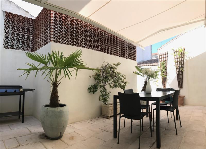 Vente Maison LE CHATEAU D OLERON - 6 pièces -158 m² - (17480)