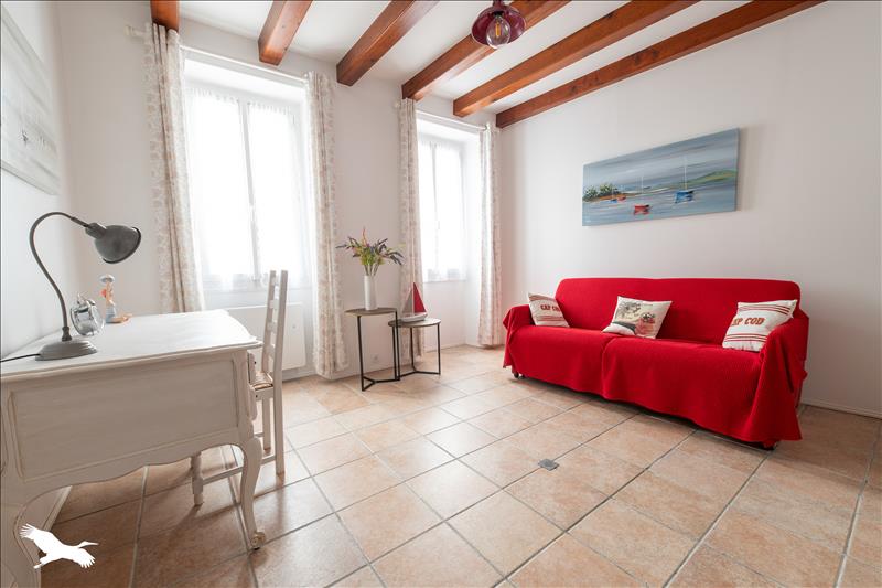 Vente Maison LE CHATEAU D OLERON - 6 pièces -158 m² - (17480)