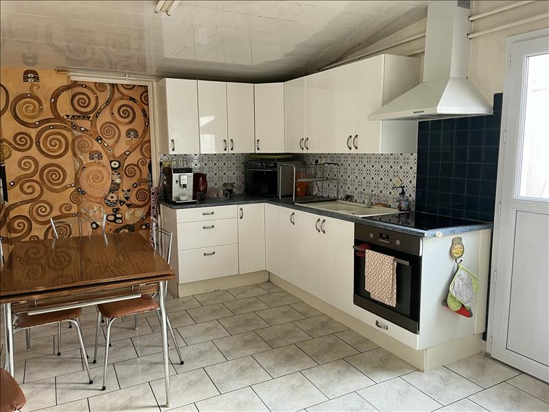 Vente Maison LE CHATEAU D OLERON - 4 pièces -79 m² - (17480)