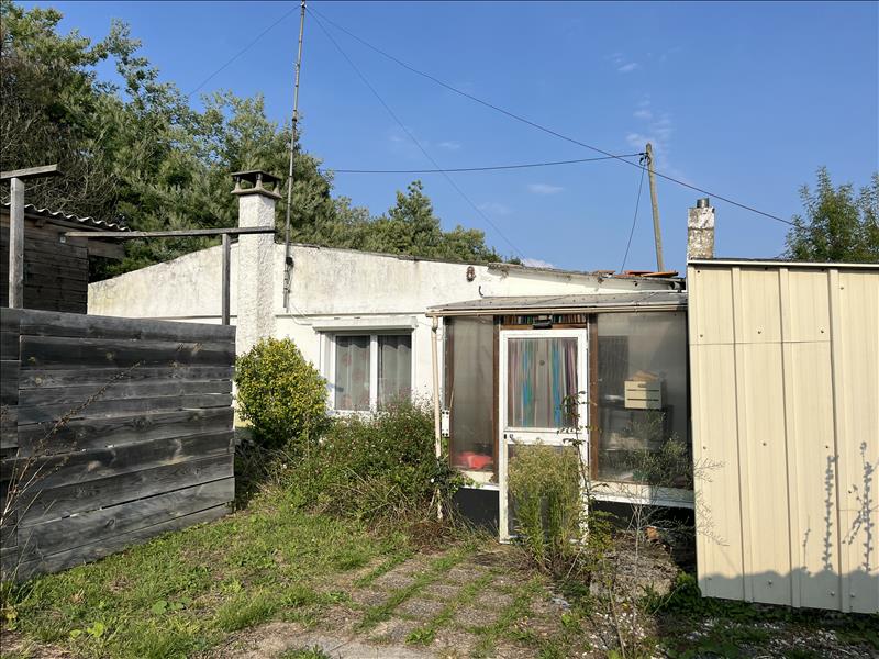 Vente Maison LE CHATEAU D OLERON - 4 pièces -79 m² - (17480)