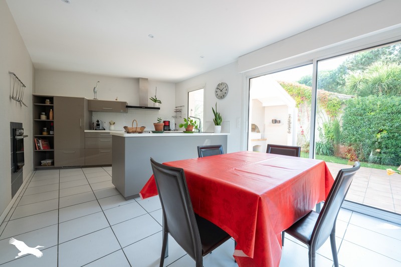 Vente Maison DOLUS D OLERON - 8 pièces -180 m² - (17550)