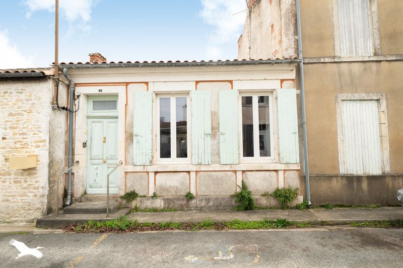 Vente Maison LE CHATEAU D OLERON - 4 pièces -111 m² - (17480)