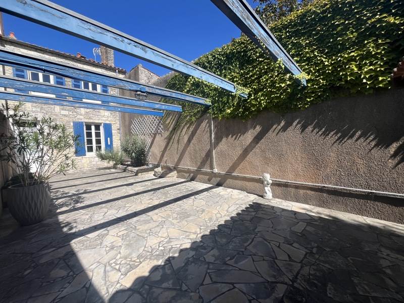 Vente Maison LE CHATEAU D OLERON 17480 4 pièces - 106 m²