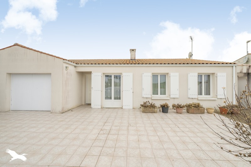 Vente Maison LE CHATEAU D OLERON - 4 pièces -94 m² - (17480)