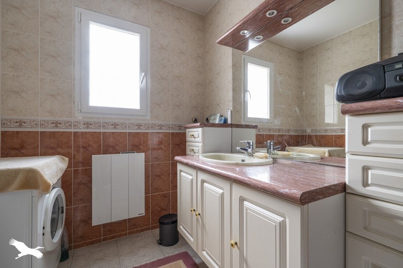 Vente Maison LE CHATEAU D OLERON - 4 pièces -94 m² - (17480)