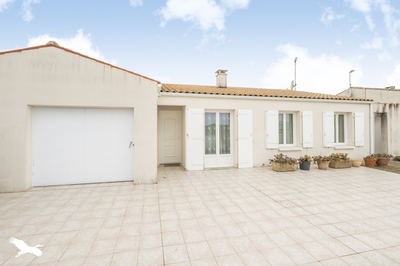 Vente Maison LE CHATEAU D OLERON - 4 pièces -94 m² - (17480)