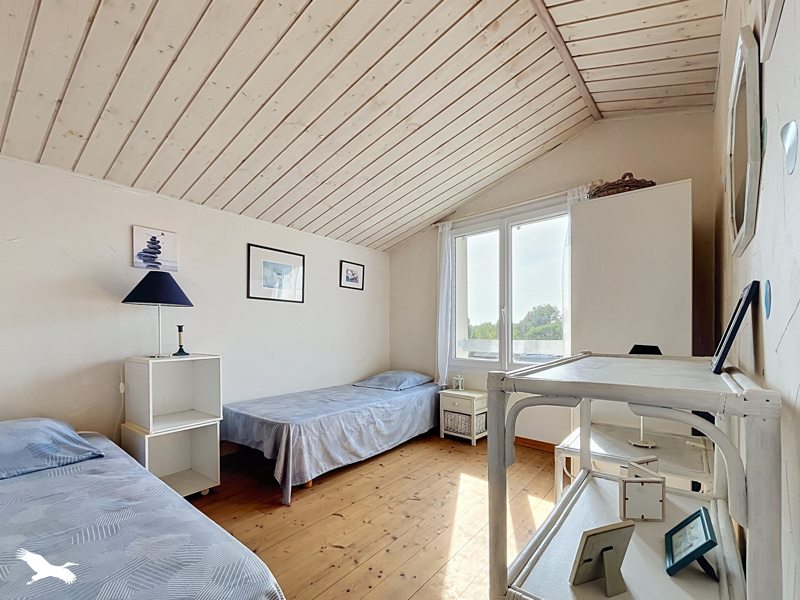 Vente Maison LE CHATEAU D OLERON - 7 pièces -117 m² - (17480)