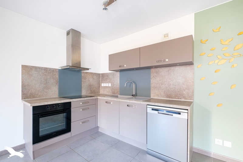 Vente Appartement BRON - 4 pièces -75 m² - (69500)