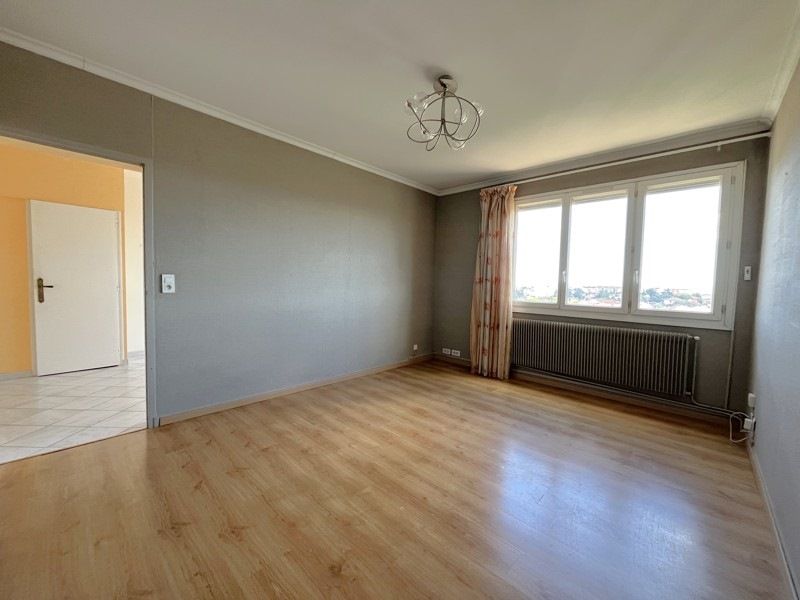 Vente Appartement BRON - 3 pièces -72,4 m² - (69500)
