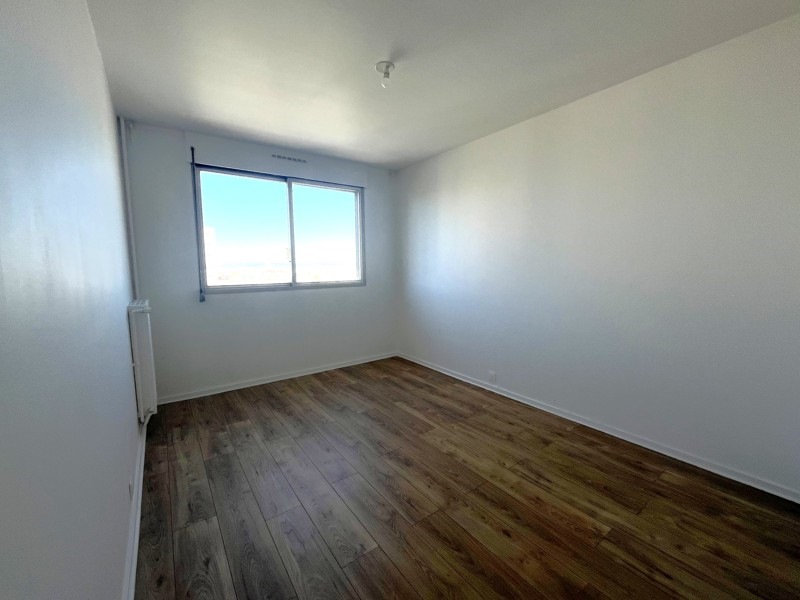 Vente Appartement BRON - 3 pièces -74 m² - (69500)