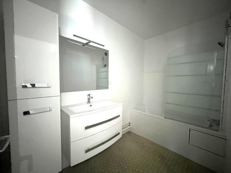 Vente Appartement BRON - 3 pièces -74 m² - (69500)