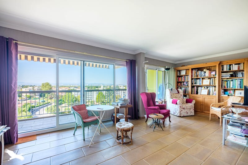 Vente Appartement BRON 69500 6 pièces - 117,66 m²