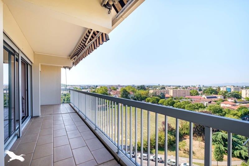 Vente Appartement BRON - 6 pièces -117,7 m² - (69500)