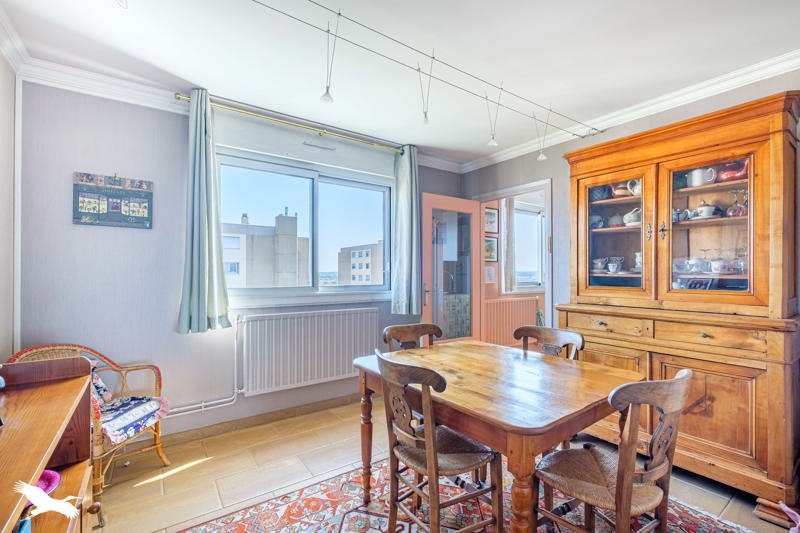 Vente Appartement BRON - 6 pièces -117,7 m² - (69500)
