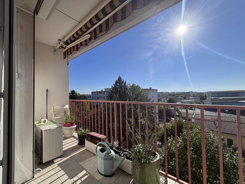 Vente Appartement Bron - 3 pièces -65 m² - (69500)