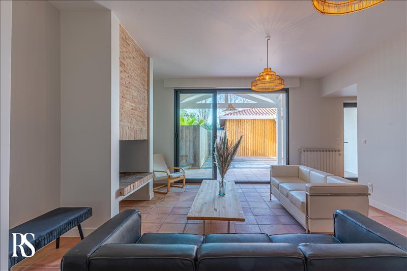 Vente Maison LA TESTE DE BUCH - 8 pièces -235 m² - (33260)