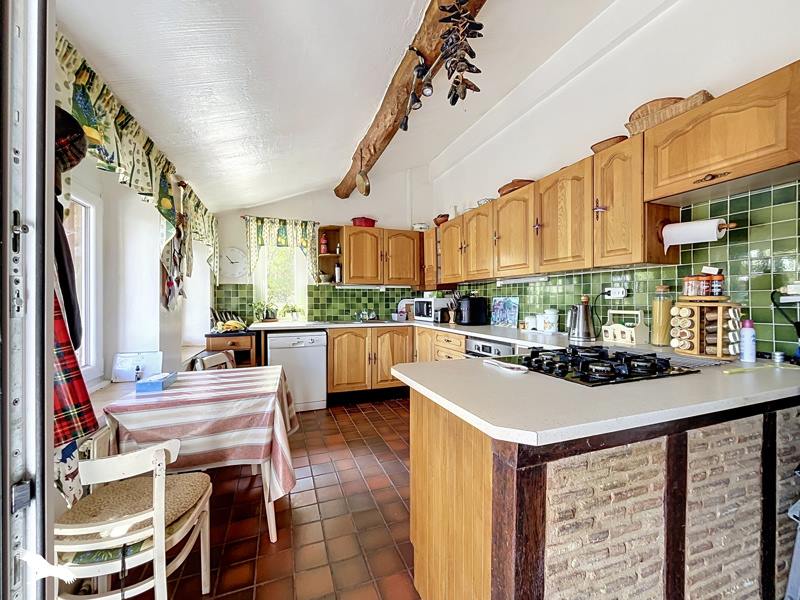 Vente Maison BEAUGAS - 6 pièces -172 m² - (47290)