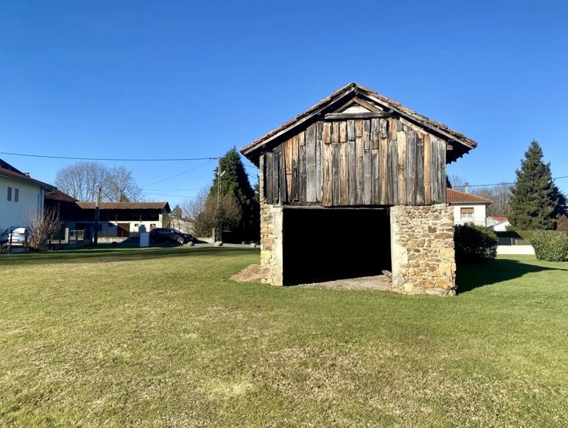 Vente Grange LANNEMEZAN - 1 pièce -25 m² - (65300)