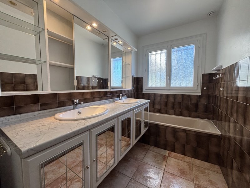 Vente Maison LANNEMEZAN - 5 pièces -110 m² - (65300)