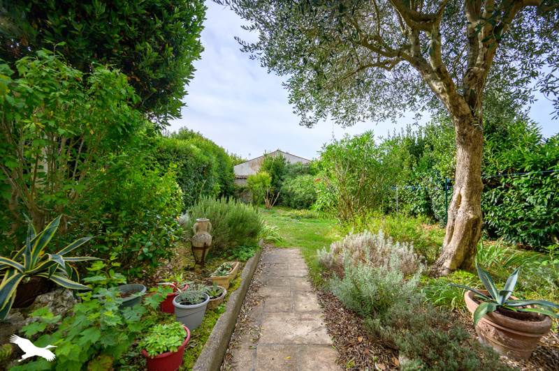 Vente Maison LA ROCHELLE - 9 pièces -210 m² - (17000)