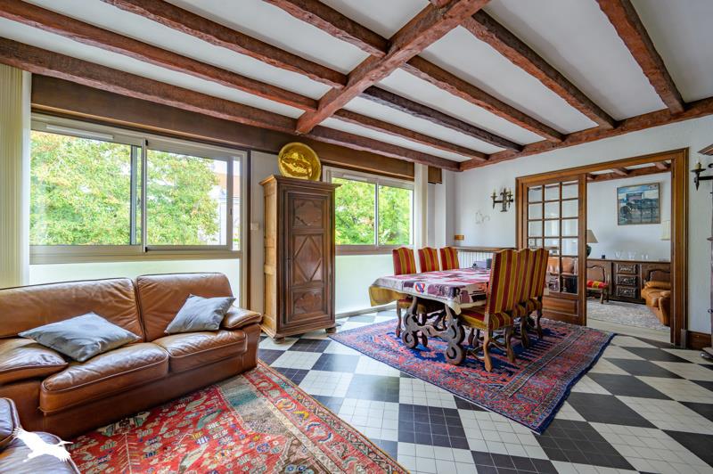 Vente Maison LA ROCHELLE - 9 pièces -210 m² - (17000)