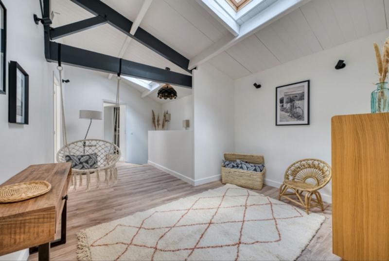 Vente Maison LA ROCHELLE - 6 pièces -169 m² - (17000)
