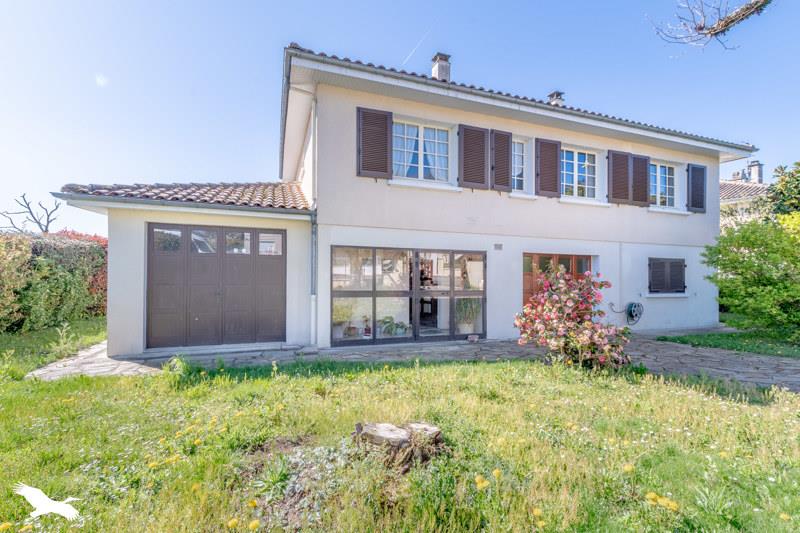 Vente Maison ST JUST LE MARTEL - 6 pièces -120 m² - (87590)